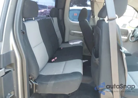 2008 Chevrolet Silverado 1500 Work Truck z USA, uszkodzony, nr VIN 1GCEC19X88Z241914